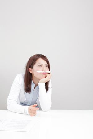 【徹底解説】植毛のデメリットと対策方法|安全に薄毛改善を進めるためのポイント